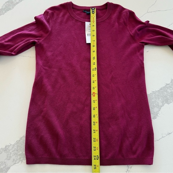 Tommy Hilfiger Long Sleeve 100% Cotton Soft Red/Plum Crewneck Womens Medium NWT - Picture 7 of 8